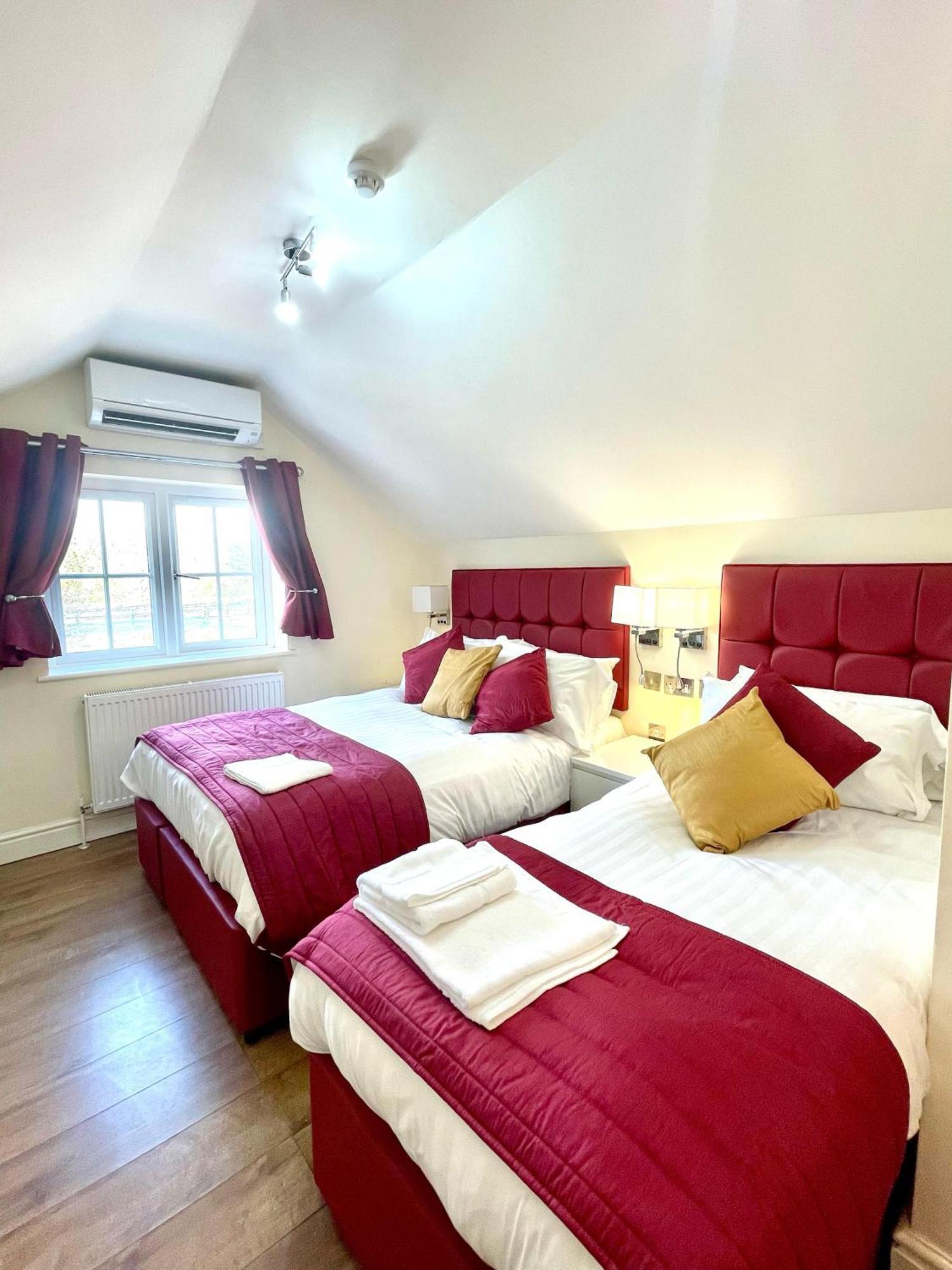 Crompton Guest House Hounslow Exterior foto