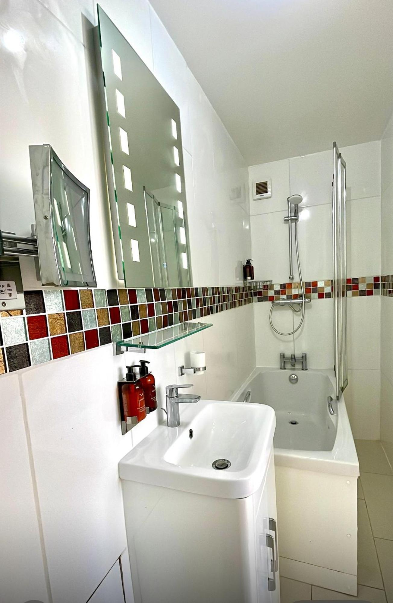 Crompton Guest House Hounslow Exterior foto